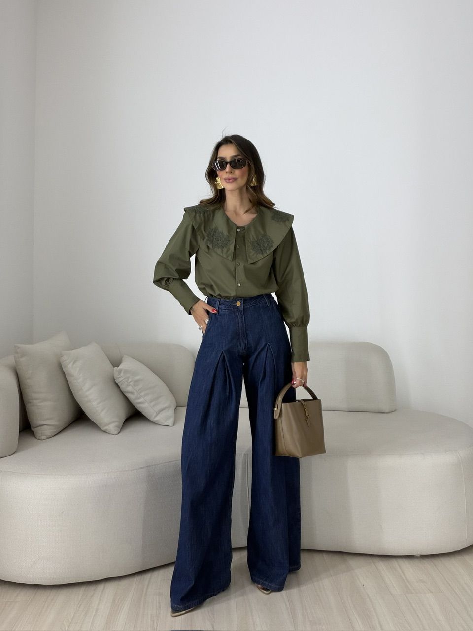 CAMISA SÔNIA GOLA BORDADA VERDE