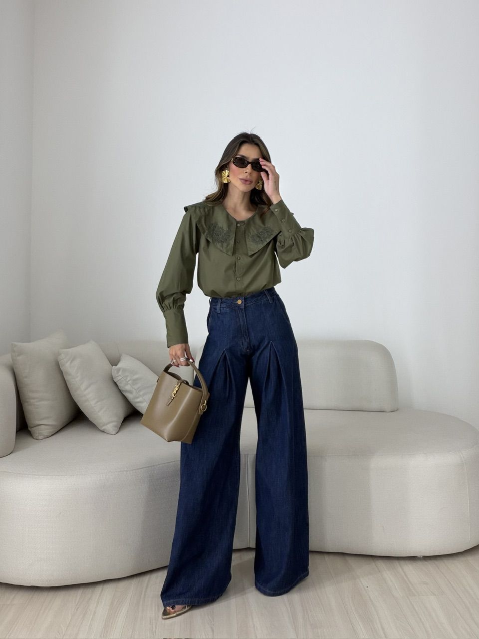 CAMISA SÔNIA GOLA BORDADA VERDE