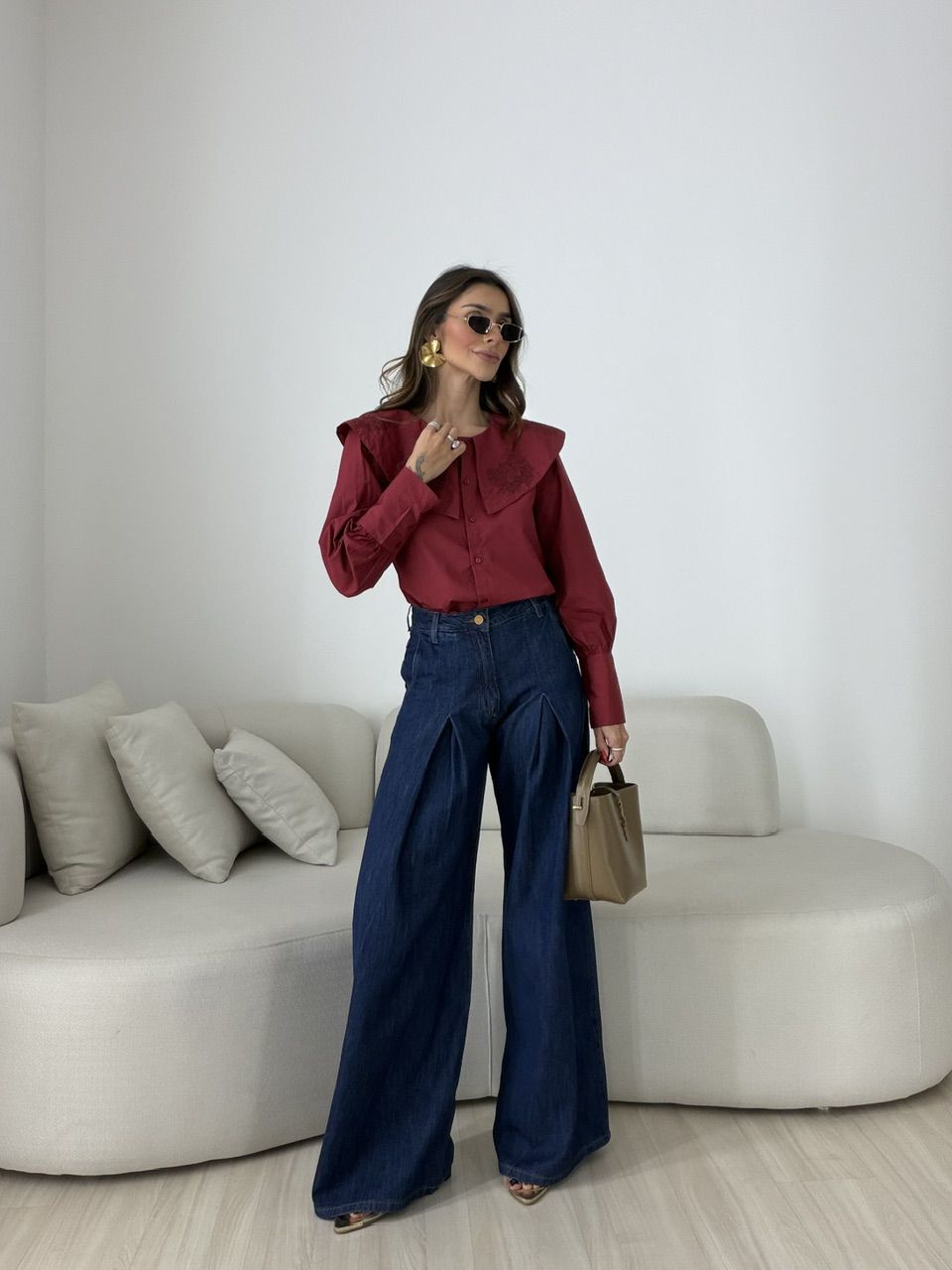 CAMISA SÔNIA GOLA BORDADA VINHO