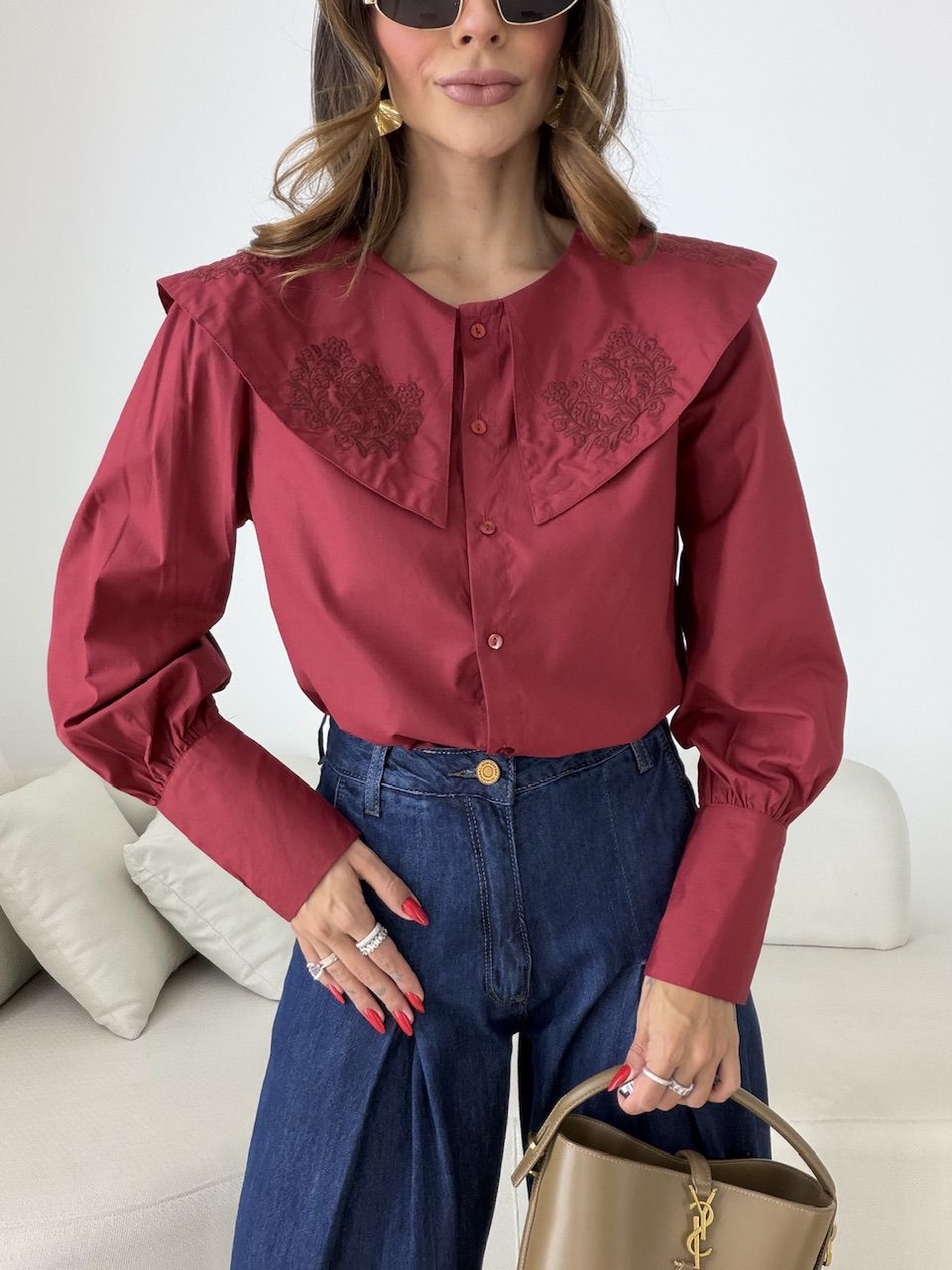 CAMISA SÔNIA GOLA BORDADA VINHO