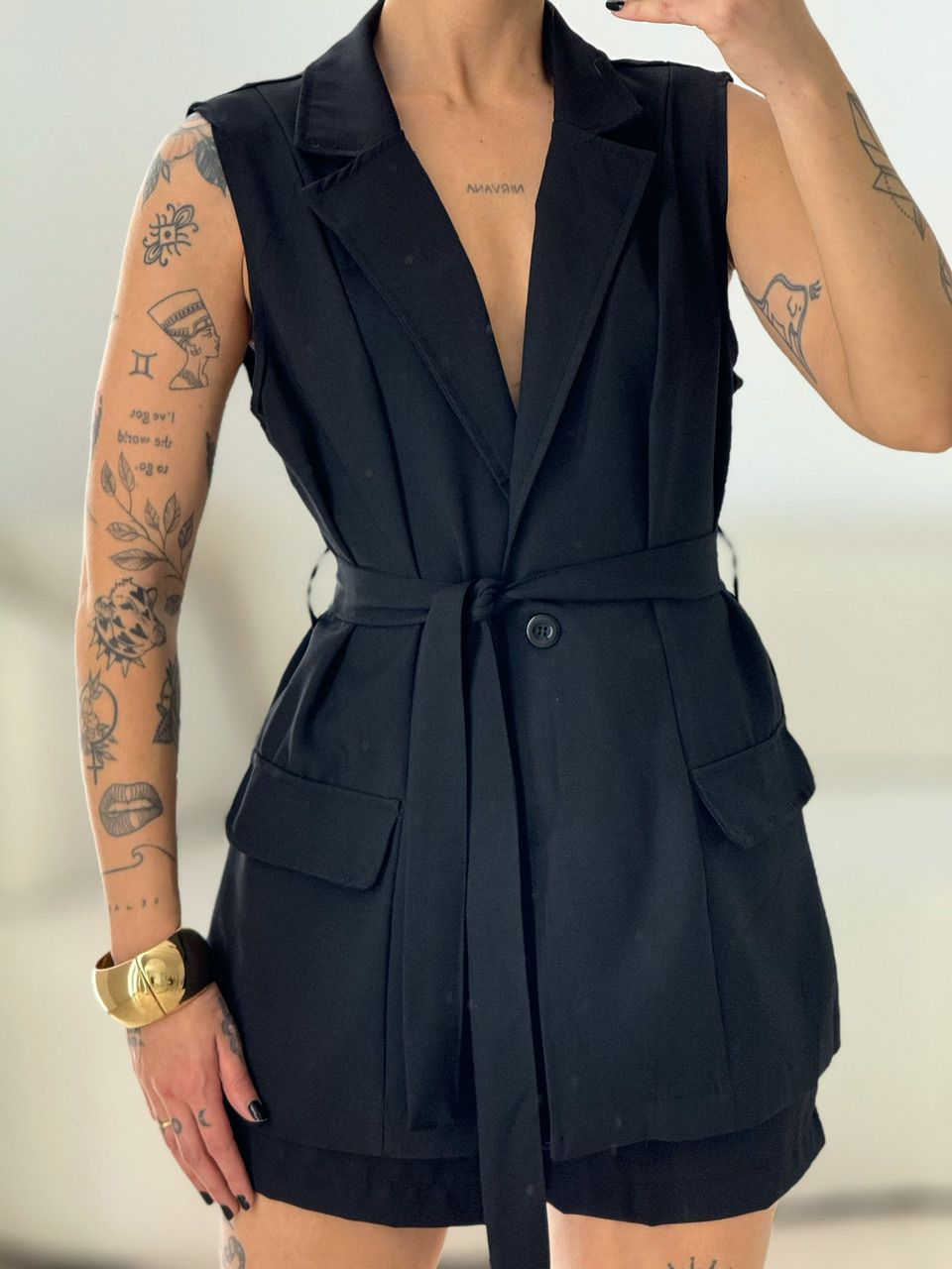 CONJUNTO POLIANA COLETE SHORT PRETO