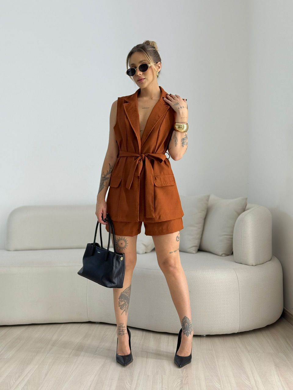 CONJUNTO POLIANA COLETE SHORT TERRA COTA 