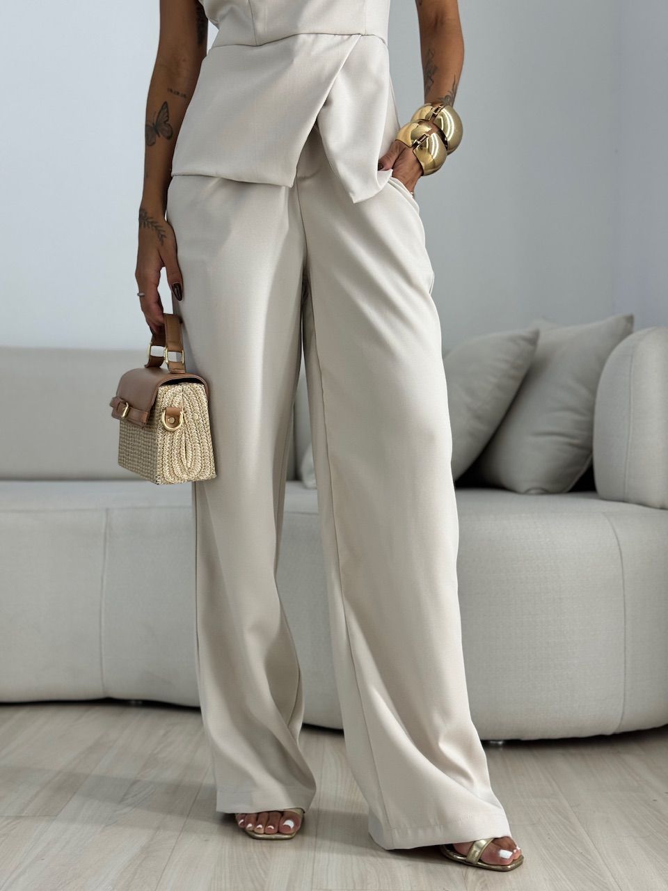 CONJUNTO ADÉLIA CALÇA Areia