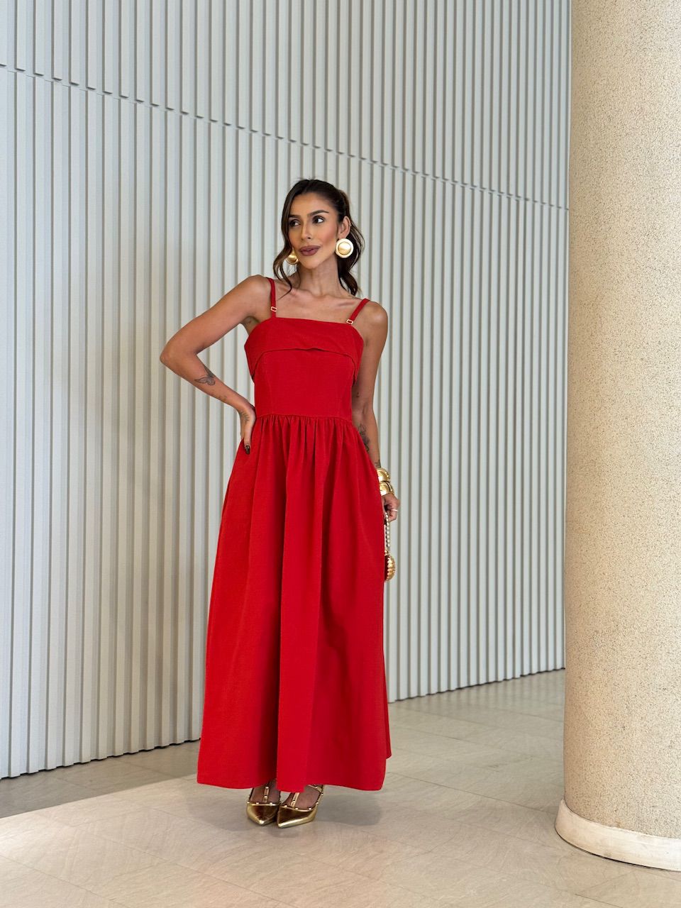 VESTIDO CARLA LONGUETE ALÇA VERMELHO