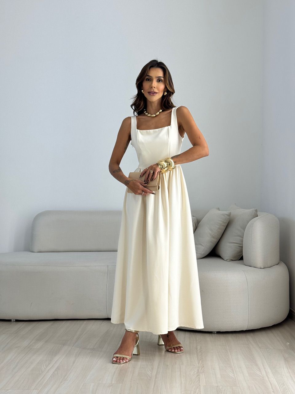 VESTIDO EVA DECOTE QUADRADO AREIA