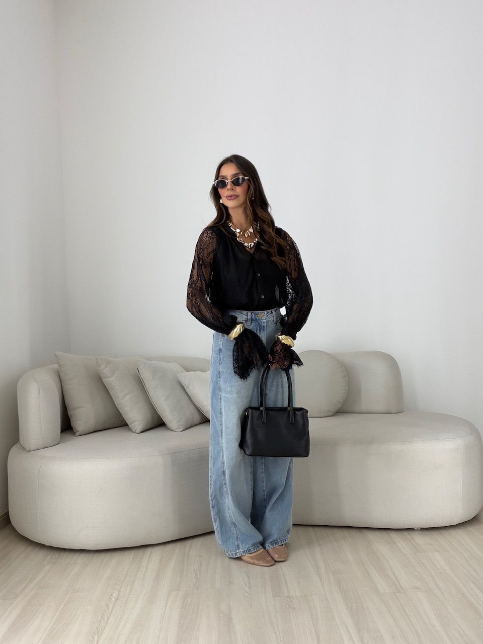 CAMISA RAISSA RENDA PRETA