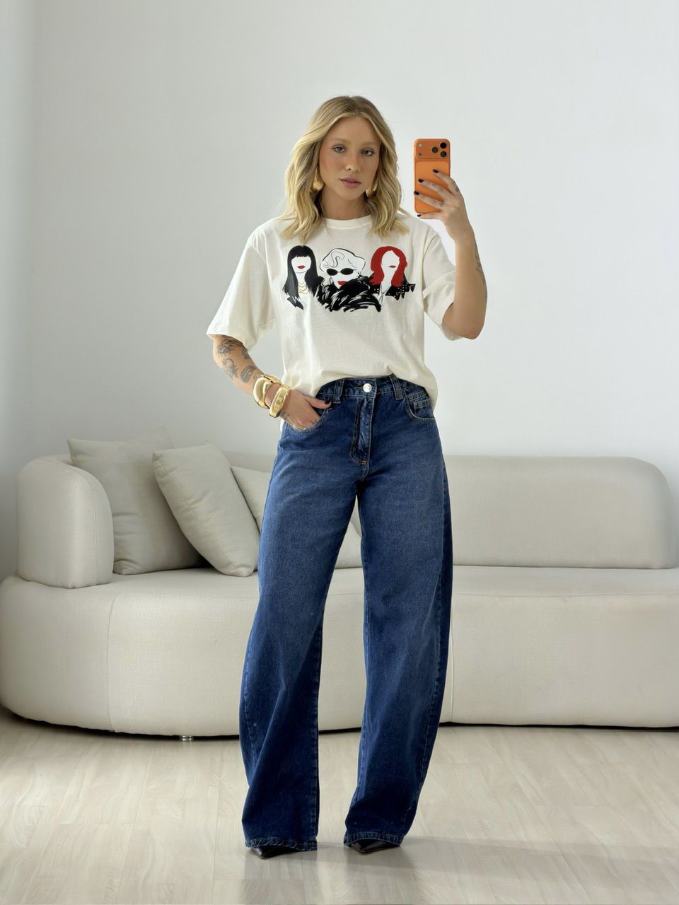 T-SHIRT MIRANDA ESTAMPADA OFF.
