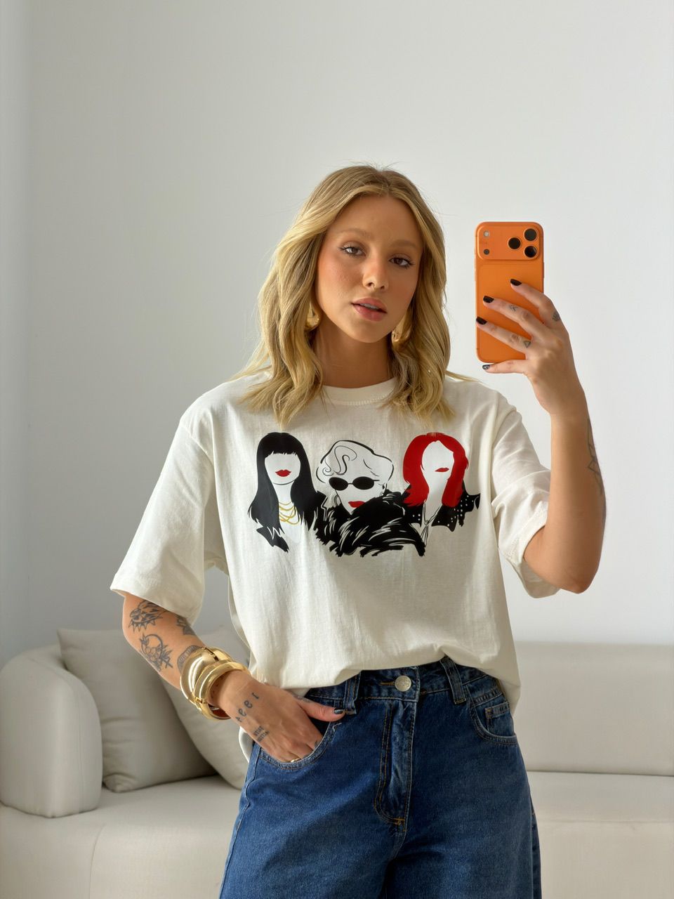 T-SHIRT MIRANDA ESTAMPADA OFF.