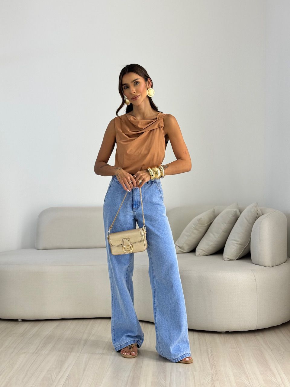 BLUSA CELINE DRAPEADA CAPUCCINO 