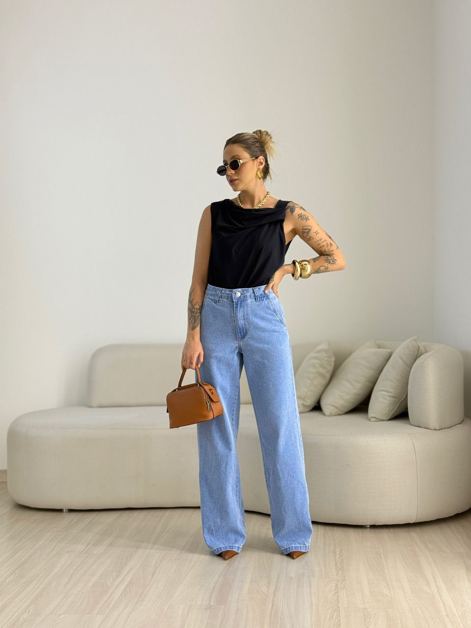 BLUSA CELINE DRAPEADA PRETA