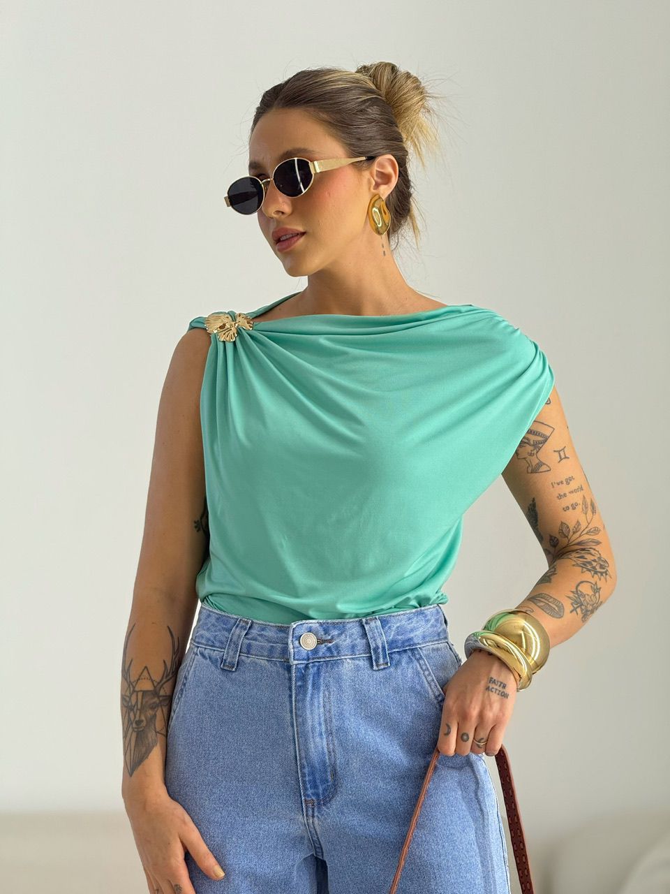 BLUSA CELINE DRAPEADA VERDE ÁGUA