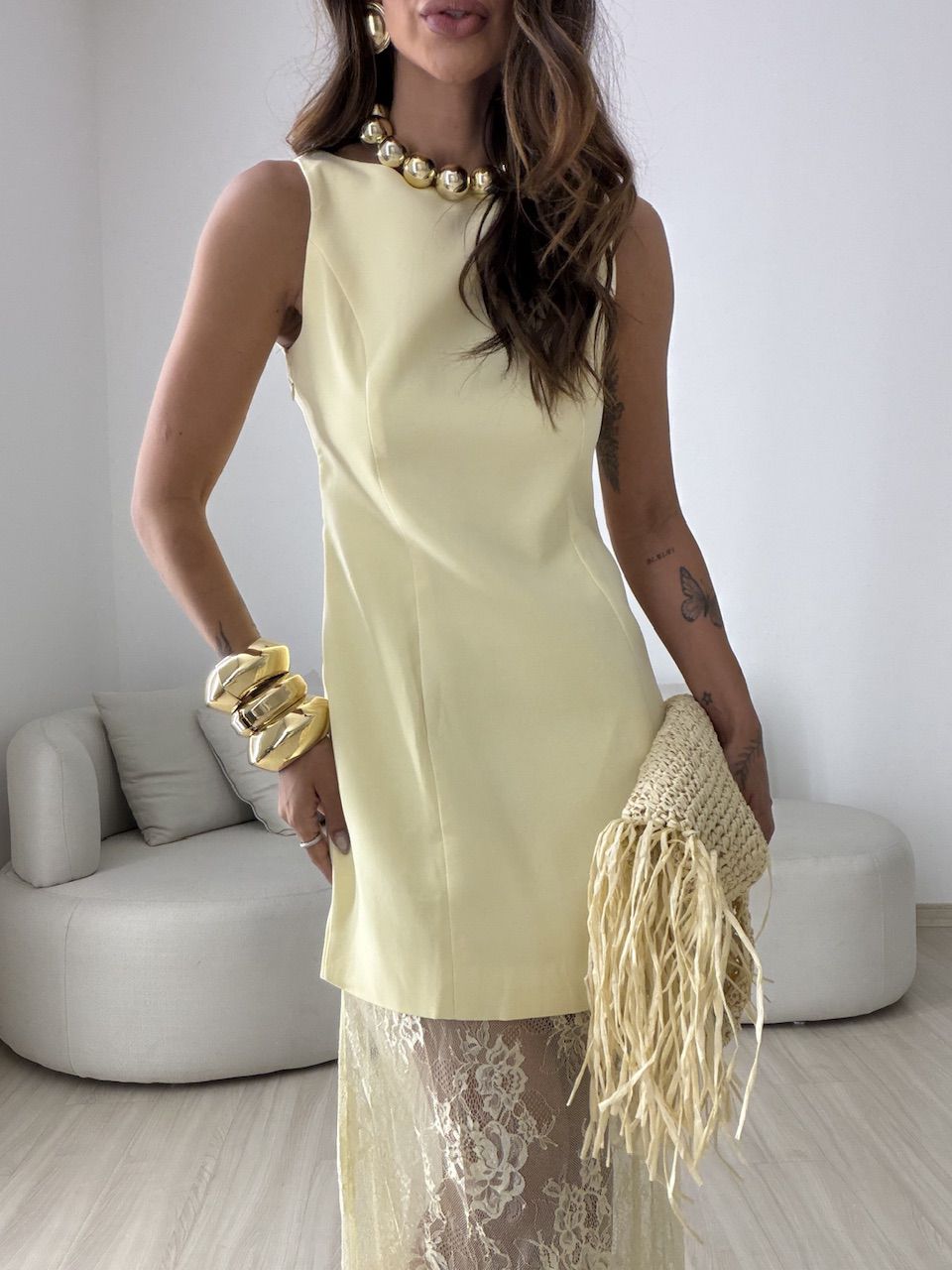 VESTIDO LETÍCIA RENDA AMARELO