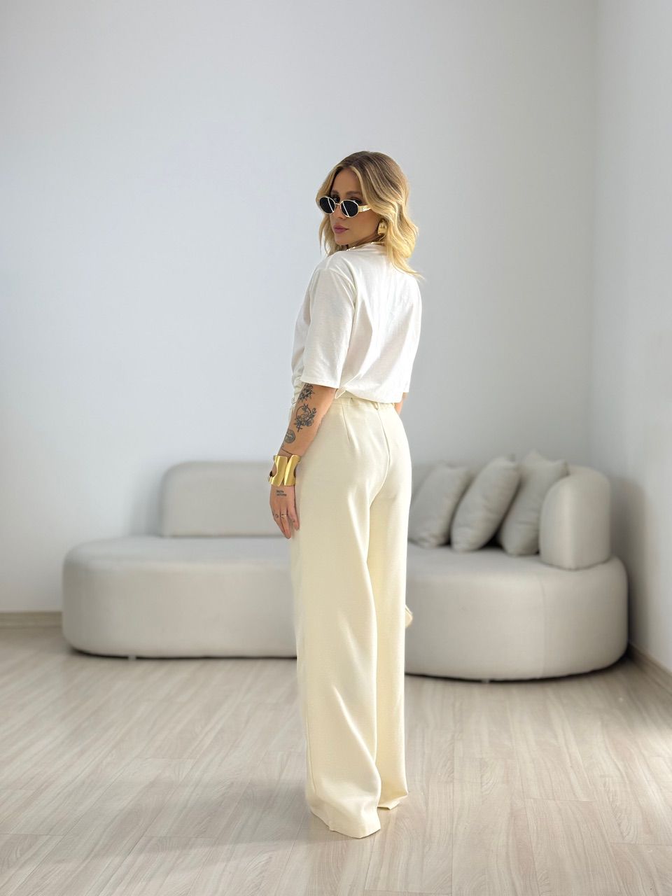 CALÇA EDUARDA CINTO AREIA