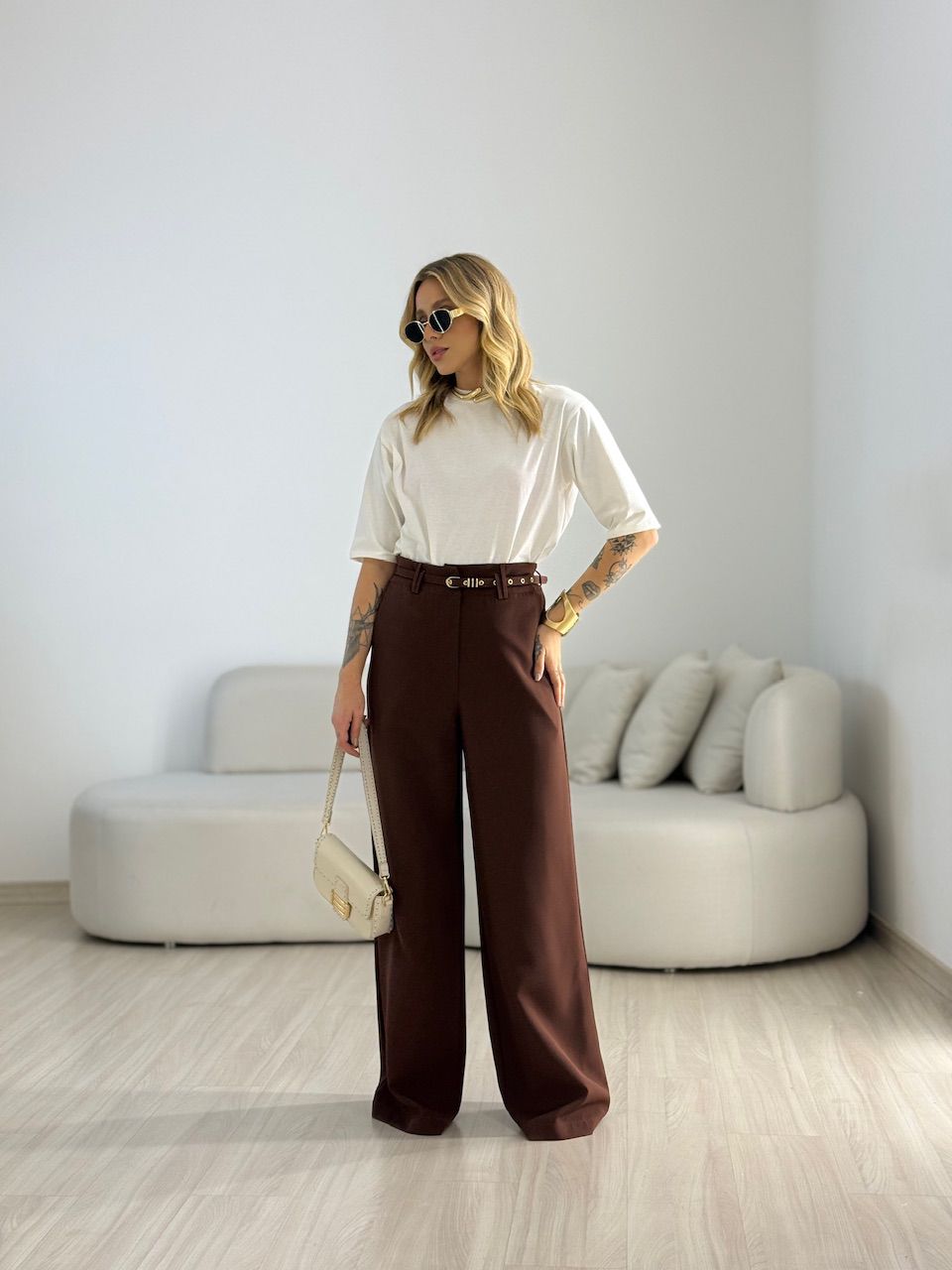 CALÇA EDUARDA CINTO MARROM