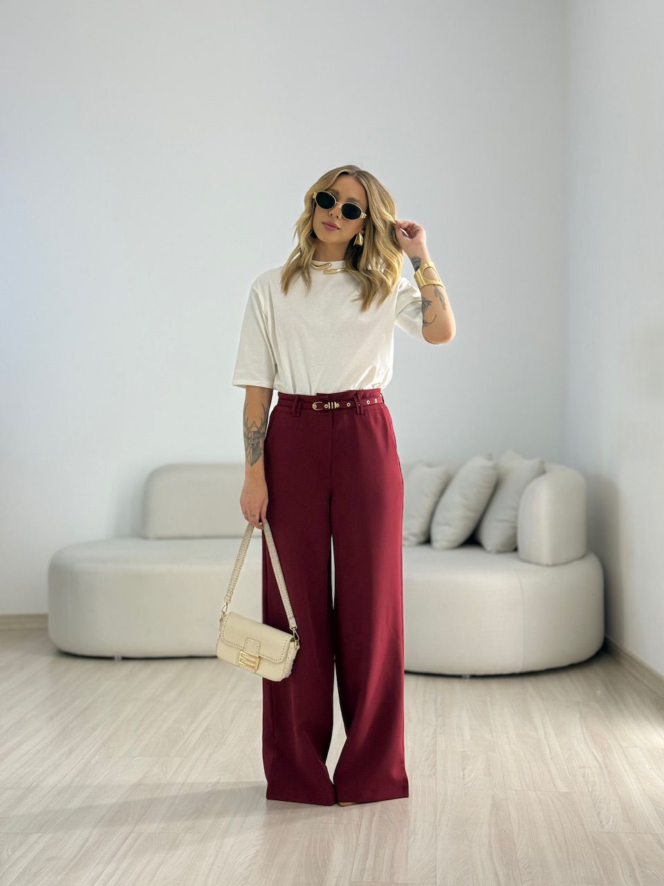 CALÇA EDUARDA CINTO VINHO