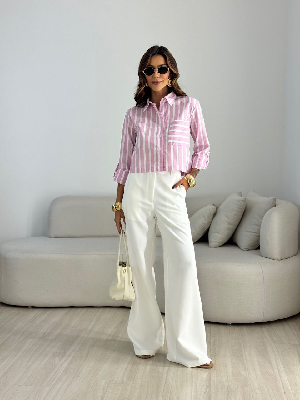 CAMISA RAFAELA CROPPED LISTRAS ROSA