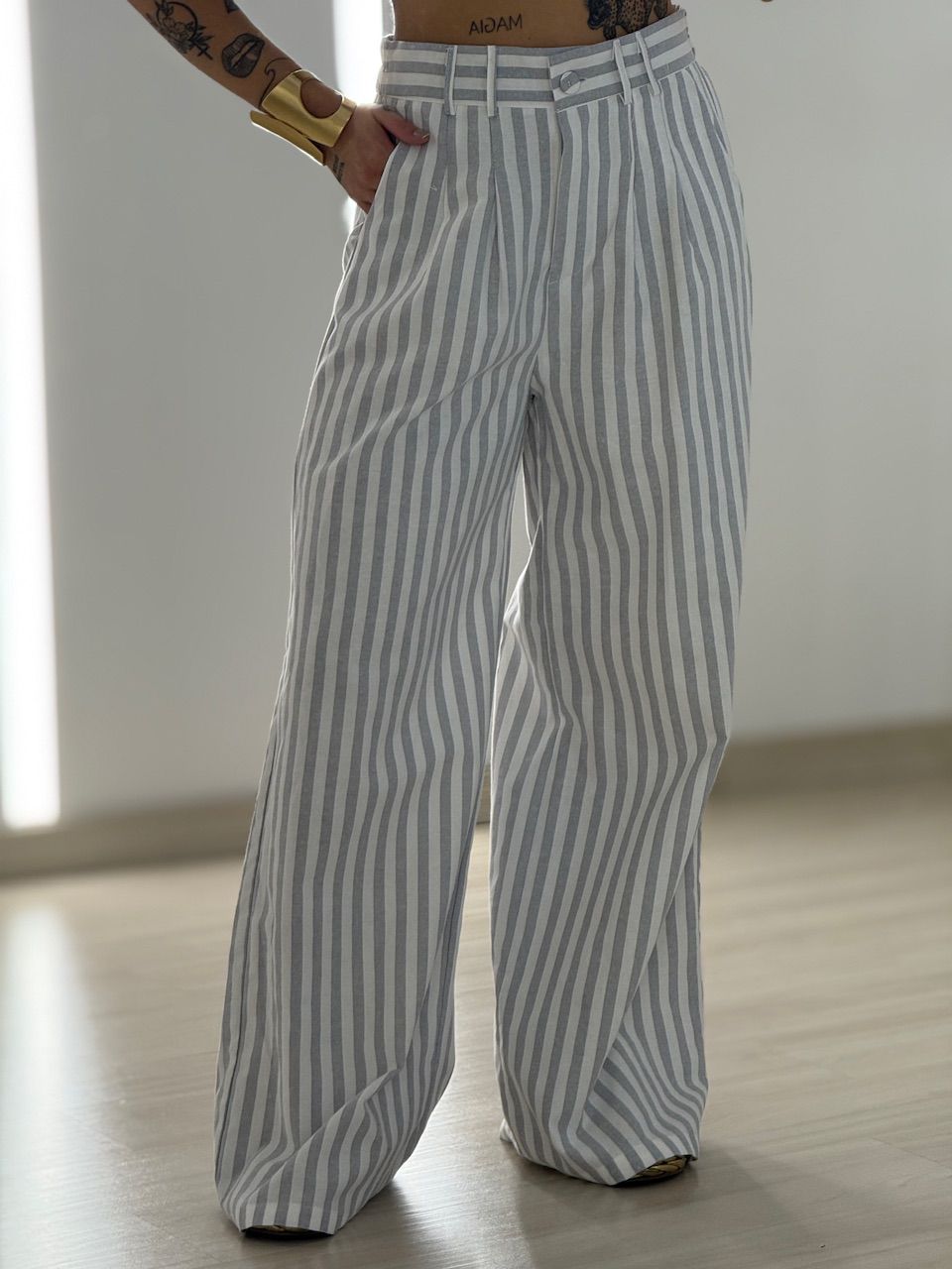 CONJUNTO MOANA LISTRADO CINZA