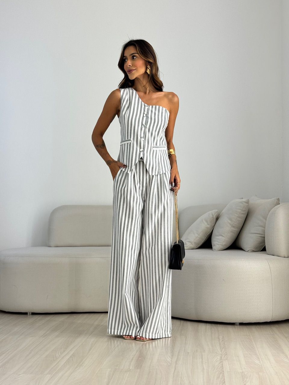 CONJUNTO MOANA LISTRADO PRETO