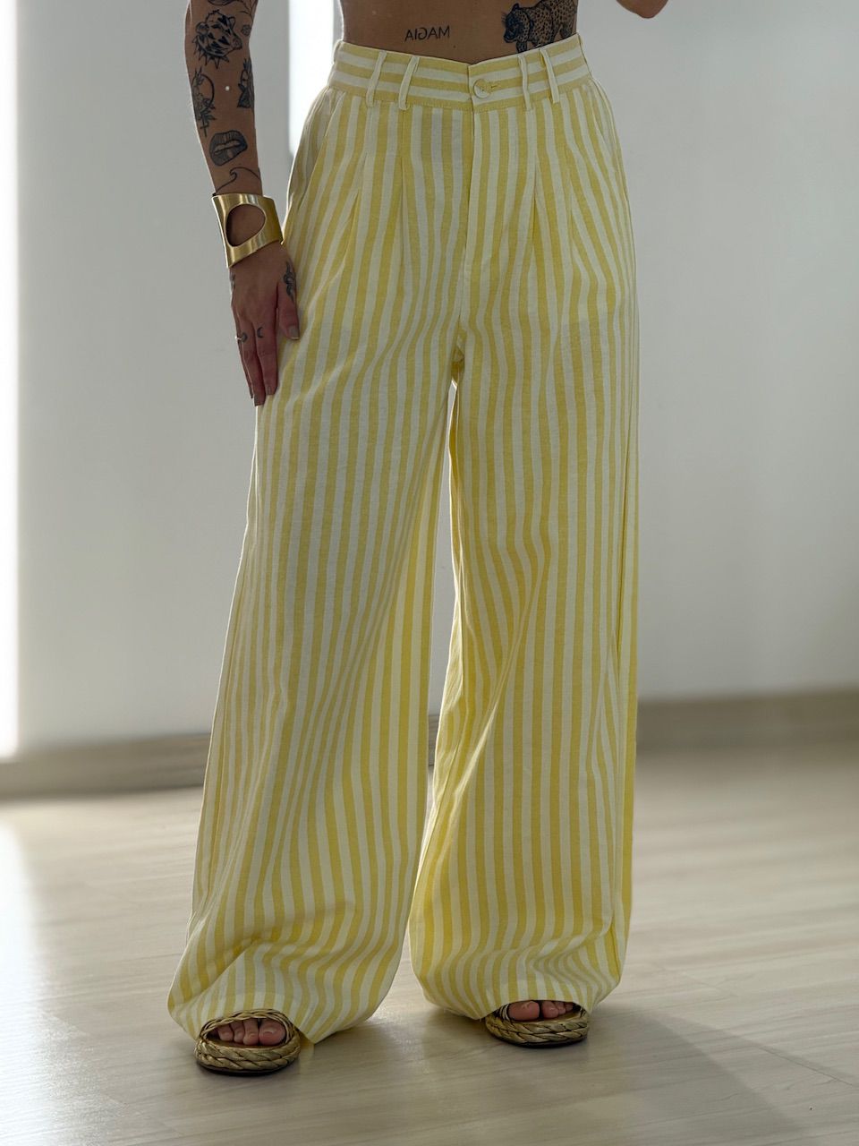 CONJUNTO MOANA LISTRADO YELLOW BUTTER