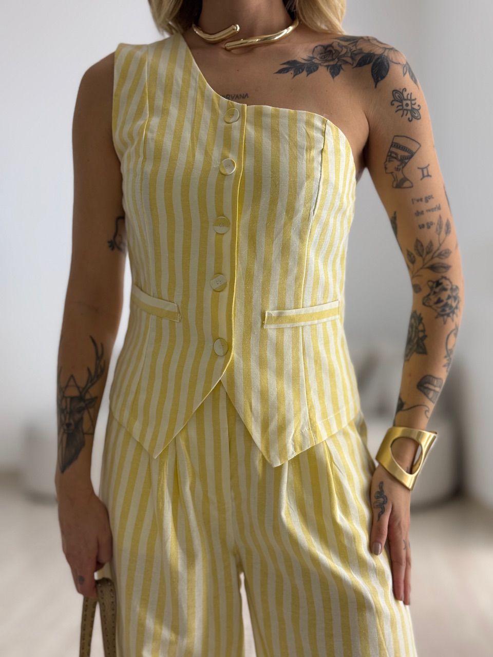 CONJUNTO MOANA LISTRADO YELLOW BUTTER