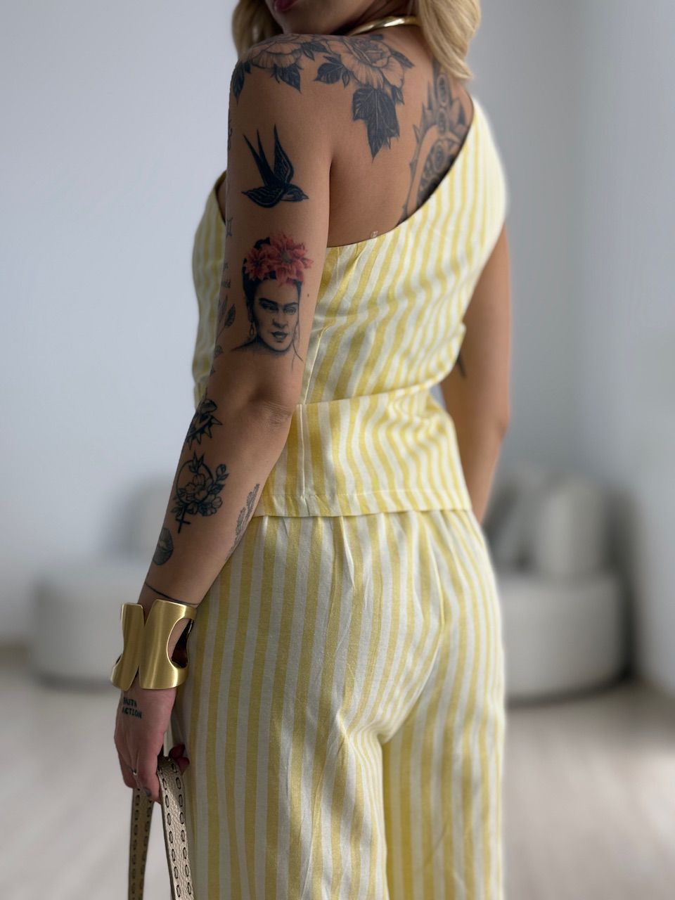 CONJUNTO MOANA LISTRADO YELLOW BUTTER