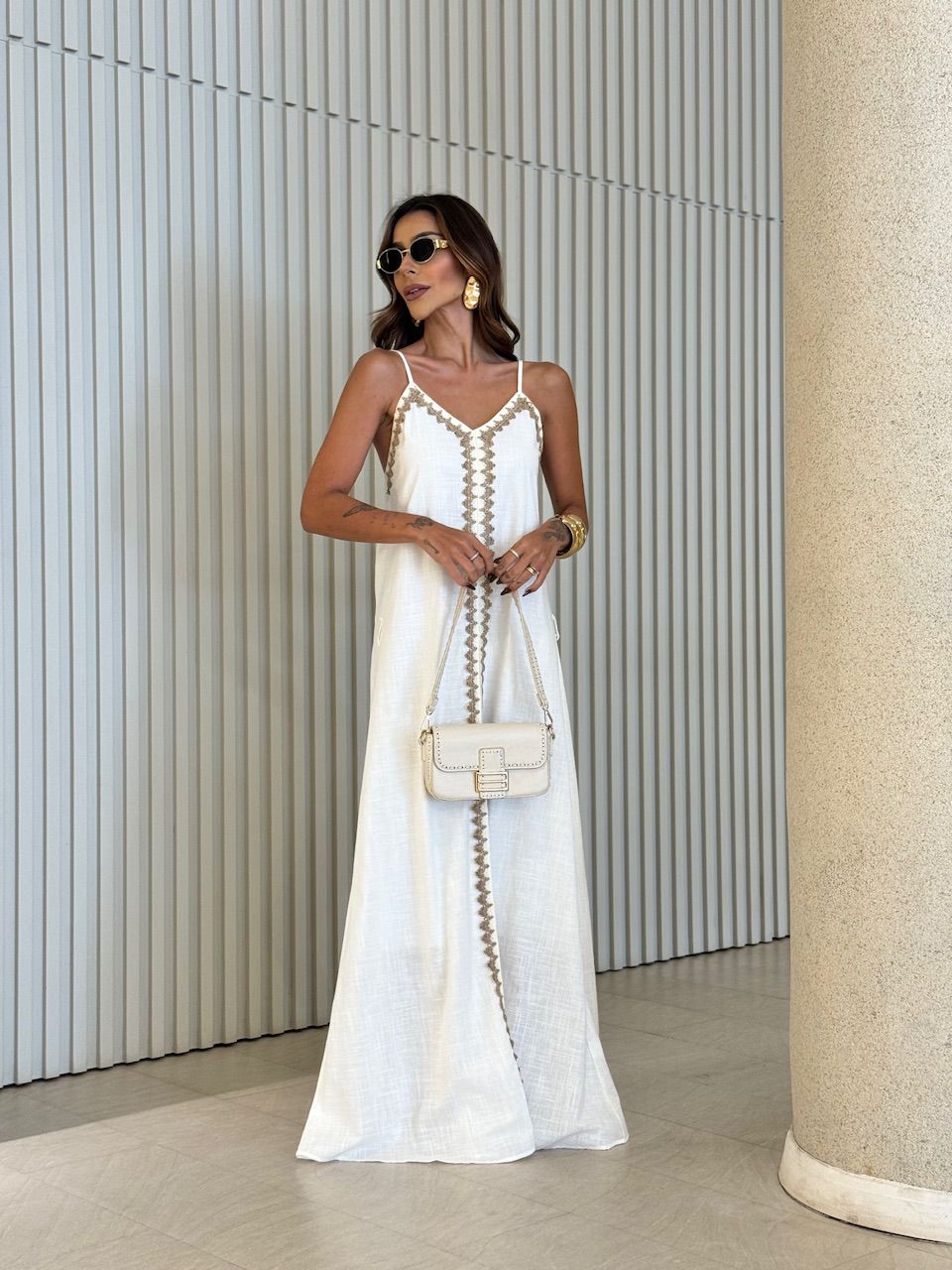 VESTIDO ROBERTA BORDADO OFF