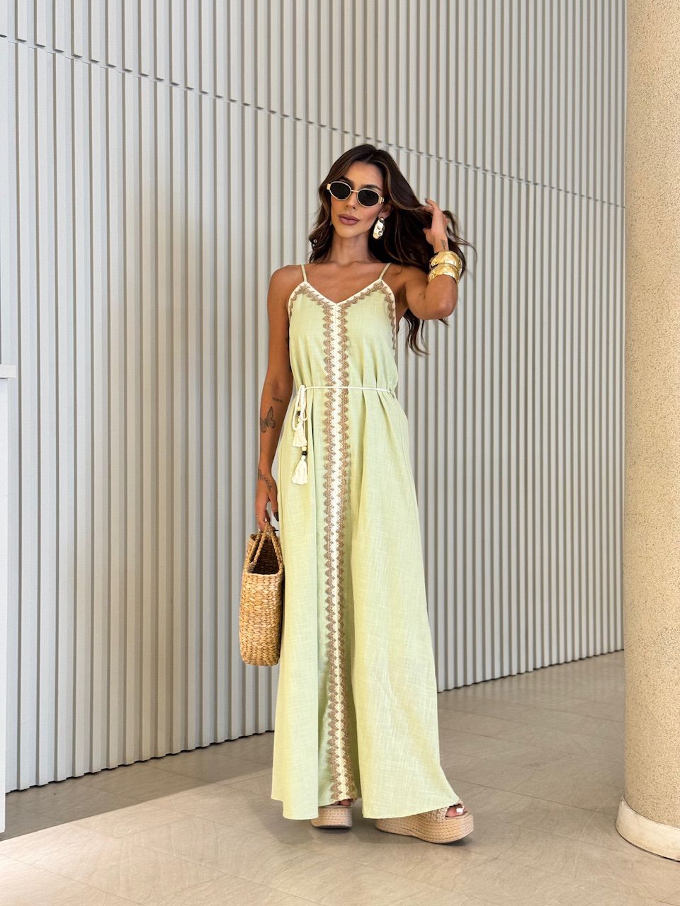 VESTIDO ROBERTA BORDADO VERDE