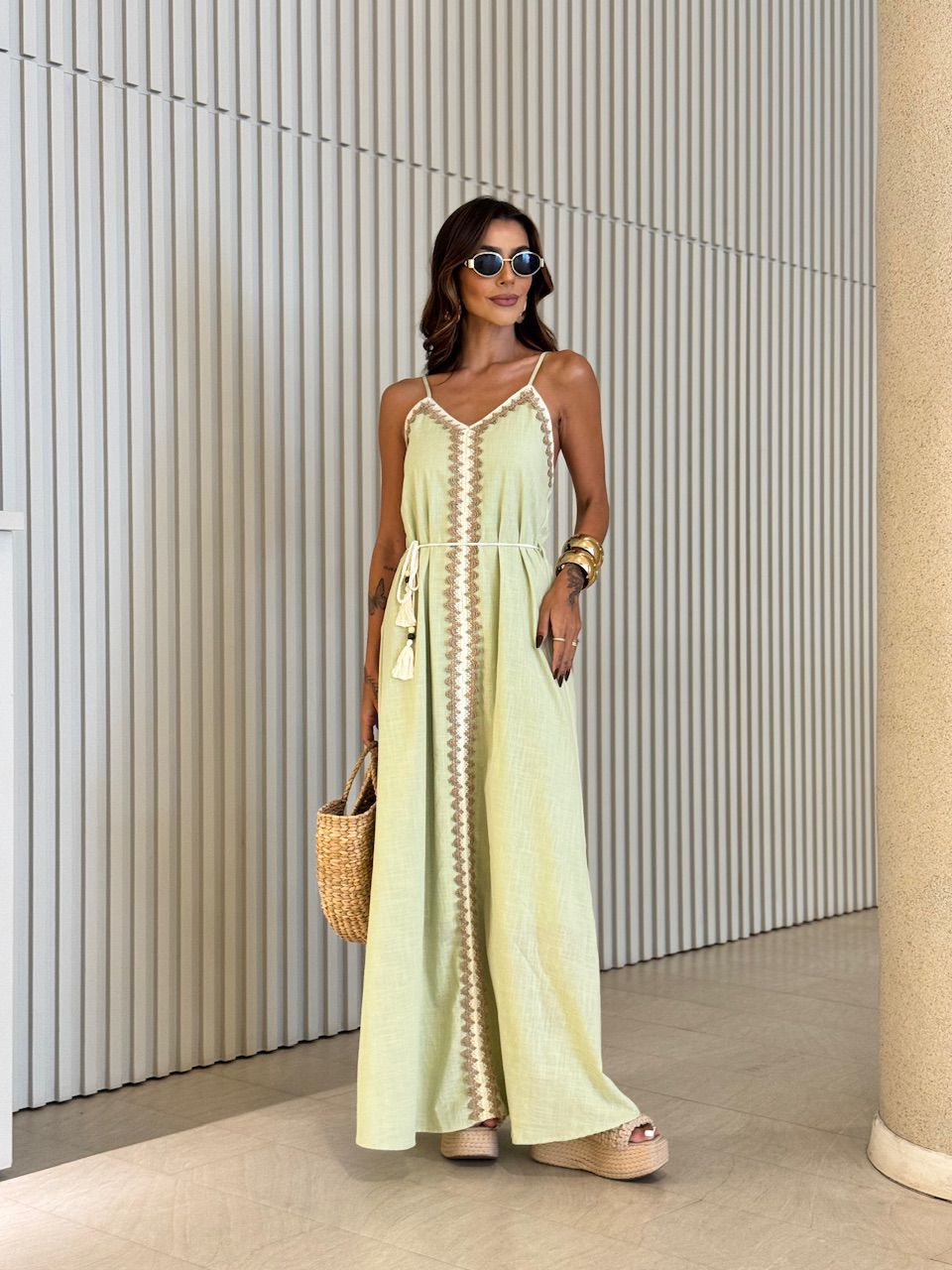 VESTIDO ROBERTA BORDADO VERDE