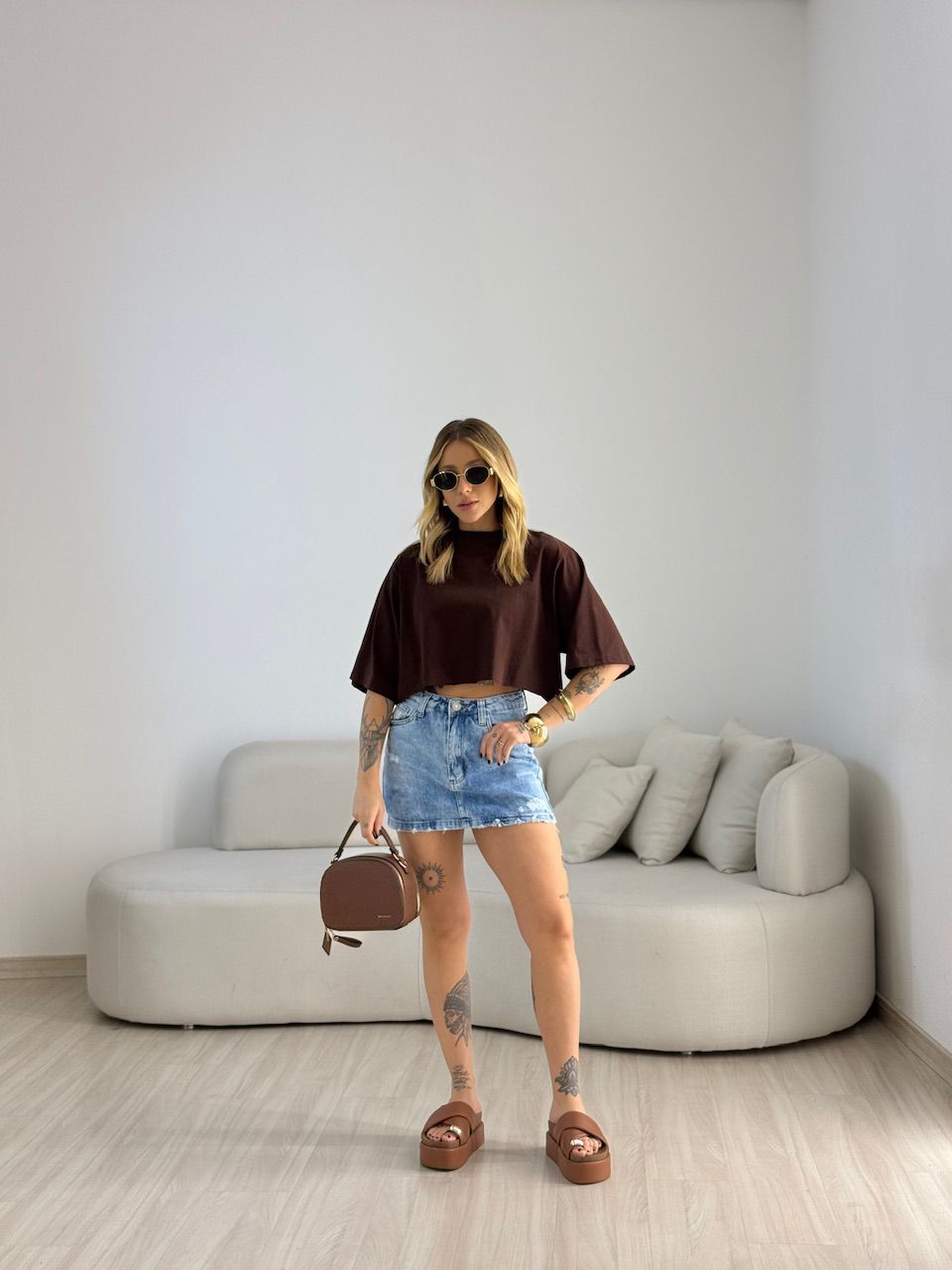 CROPPED REBECA CF MANGUINHA MARROM