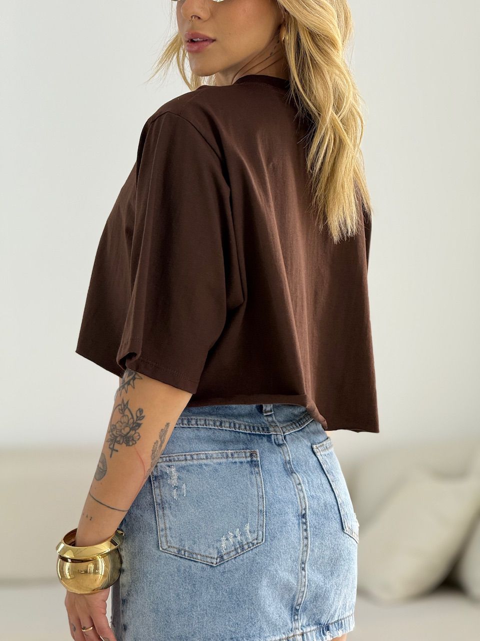 CROPPED REBECA CF MANGUINHA MARROM