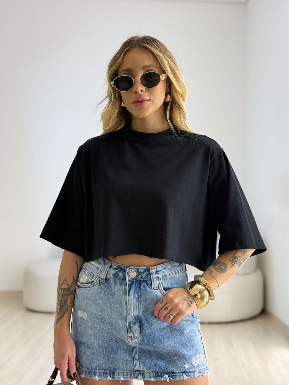 CROPPED REBECA CF MANGUINHA PRETO