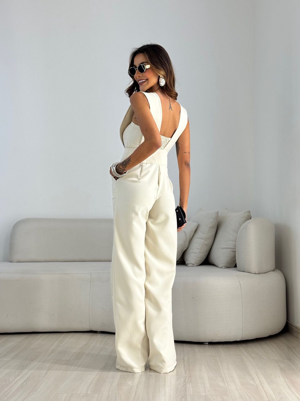 JARDINEIRA COM TOP CF AREIA