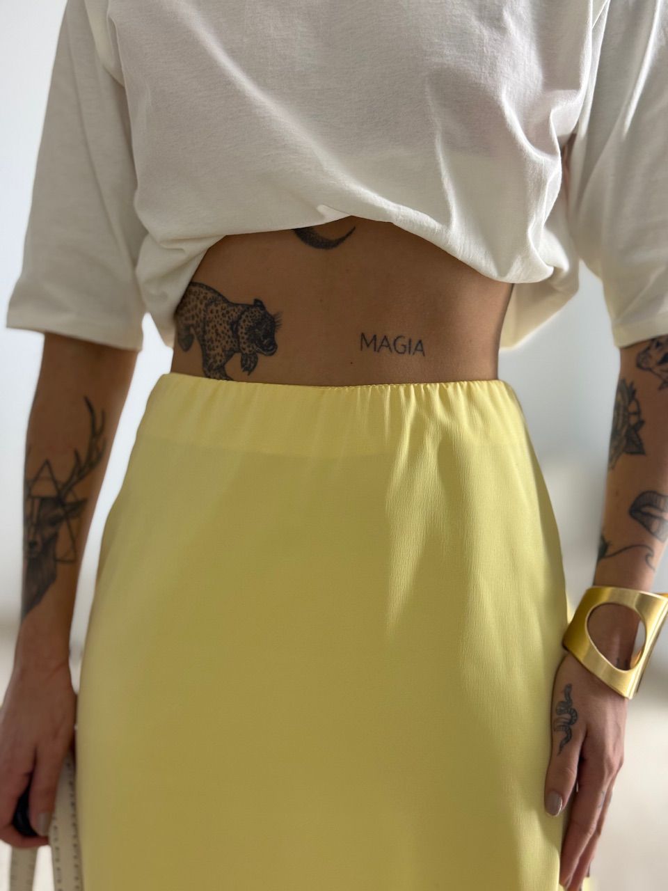 SAIA BIANCA ACETINADA AMARELA