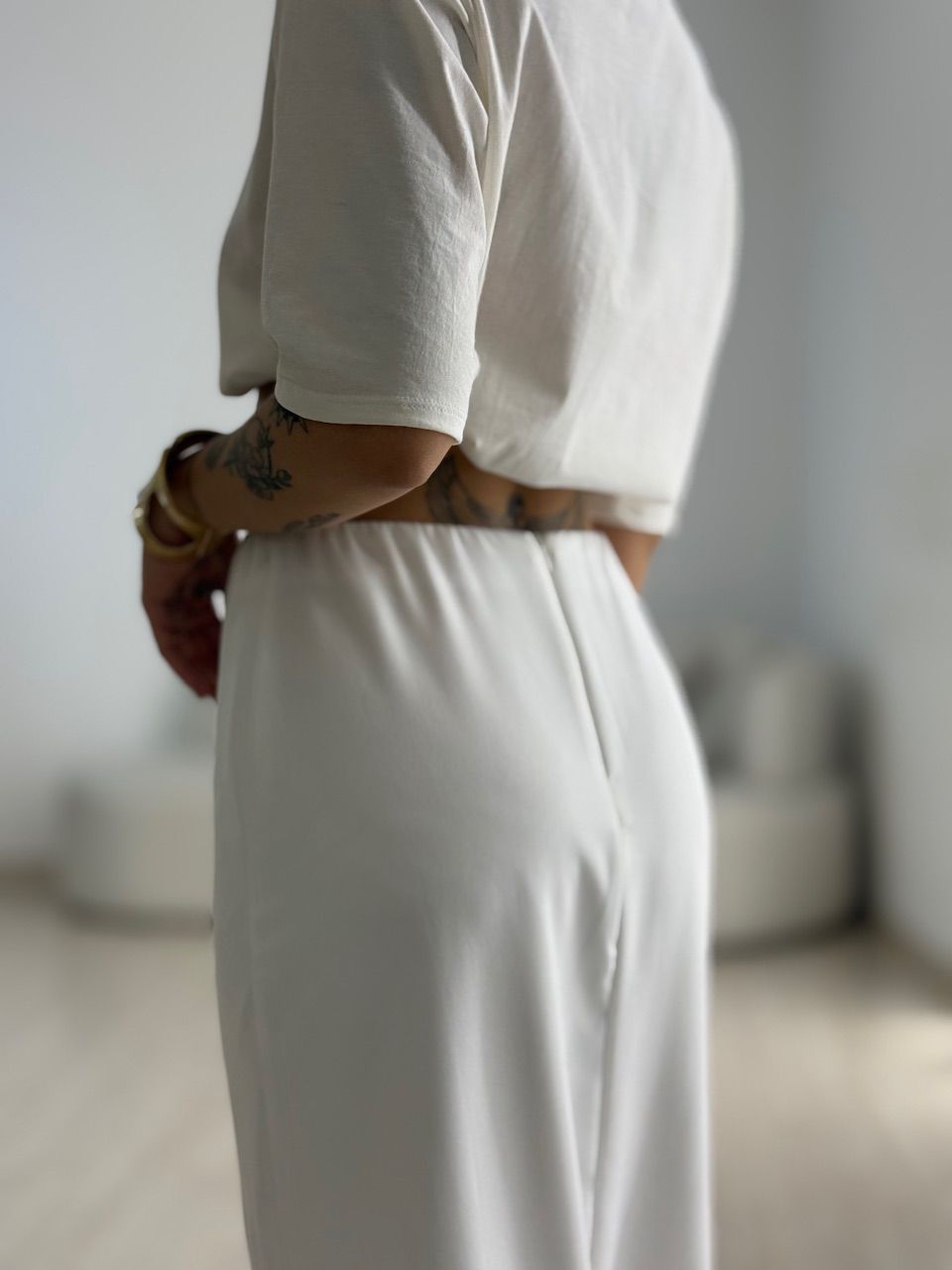 SAIA BIANCA ACETINADA OFF