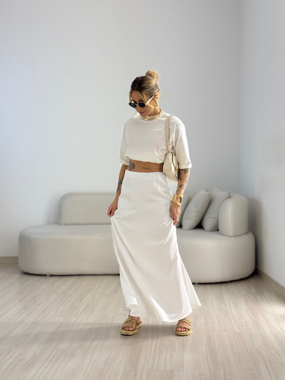 SAIA BIANCA ACETINADA OFF