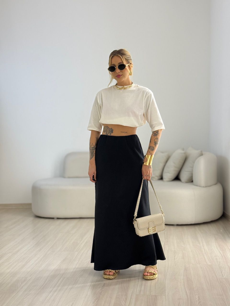 SAIA BIANCA ACETINADA PRETA