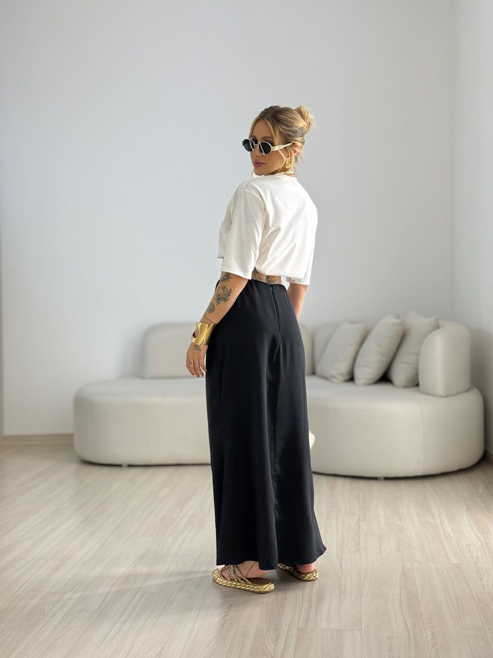 SAIA BIANCA ACETINADA PRETA