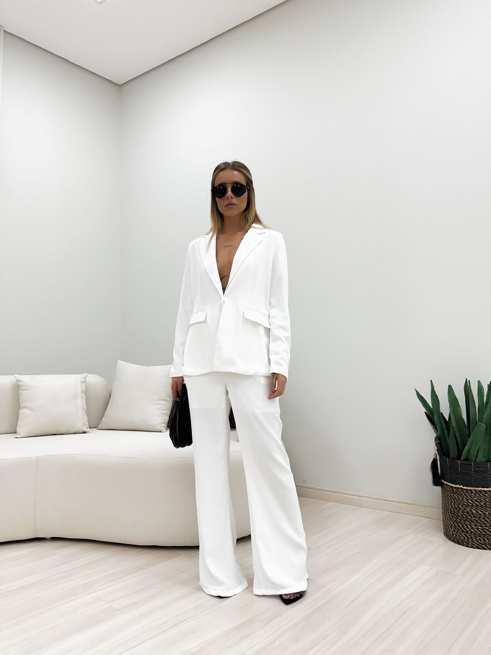 CONJUNTO BLAZER COM CALÇA OFF