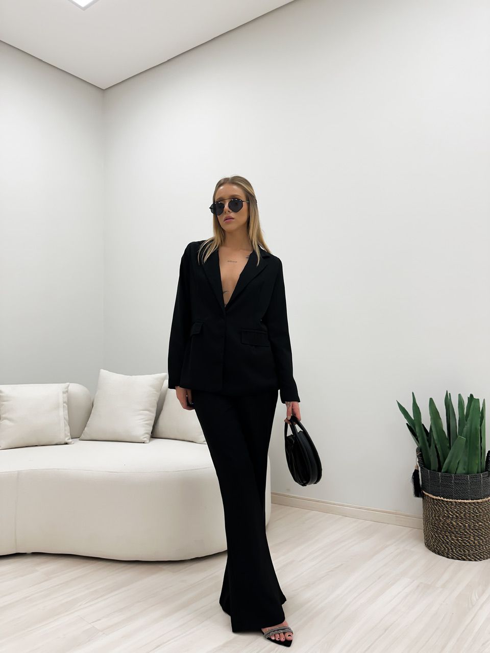 CONJUNTO BLAZER COM CALÇA PRETO