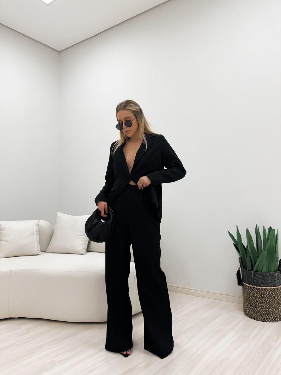 CONJUNTO BLAZER COM CALÇA PRETO