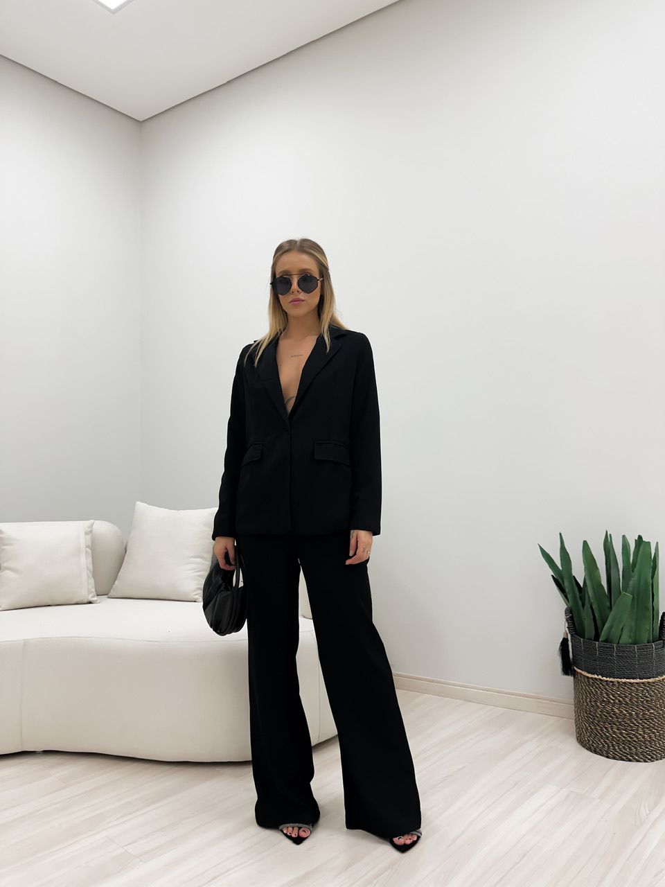 CONJUNTO BLAZER COM CALÇA PRETO