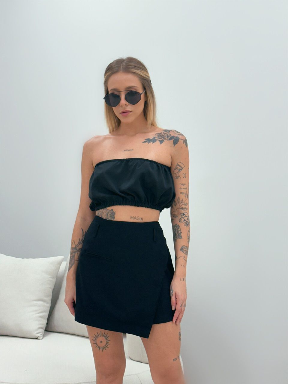 SHORT SAIA JULIA CINTO PRETO