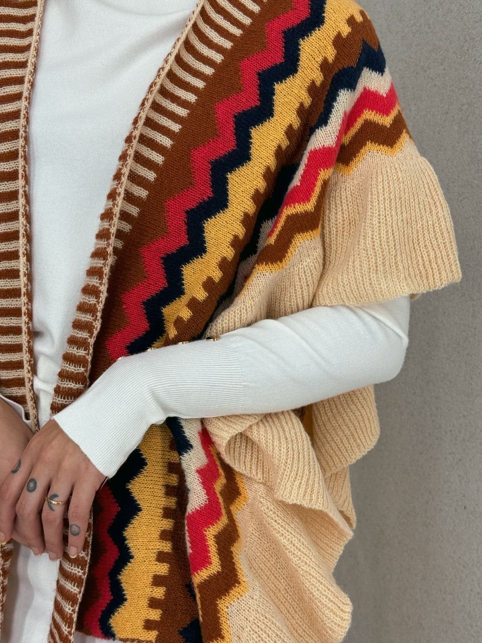 PONCHO ISABELA TRICOT MARROM