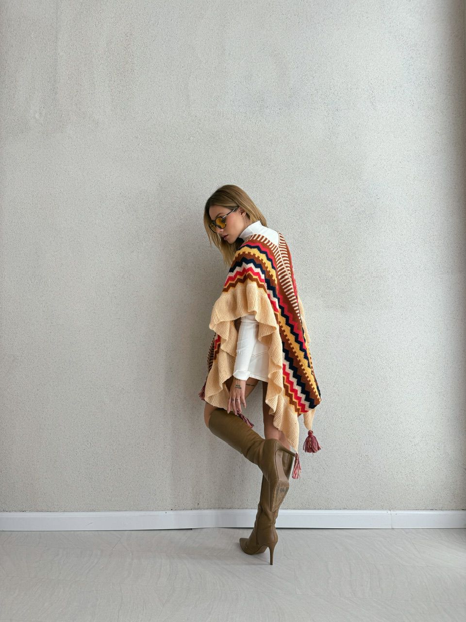 PONCHO ISABELA TRICOT MARROM