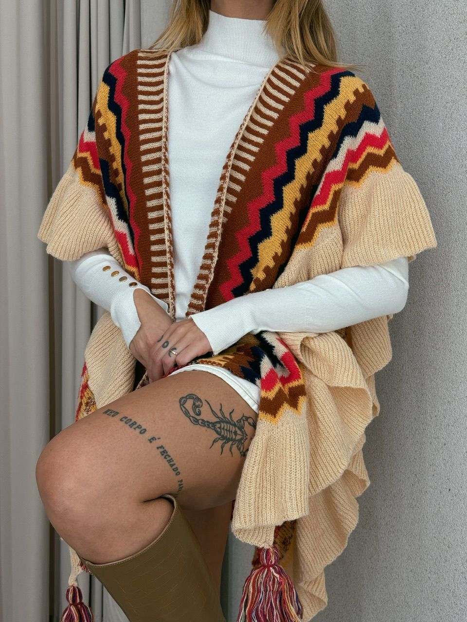 PONCHO ISABELA TRICOT MARROM