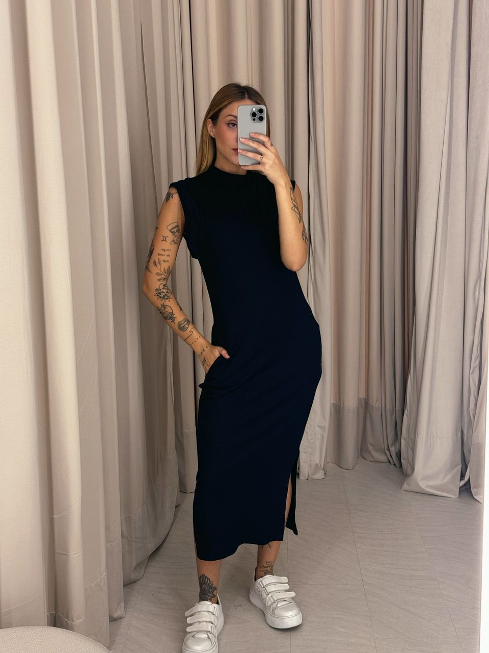 VESTIDO ROMANA CANELADO PRETO