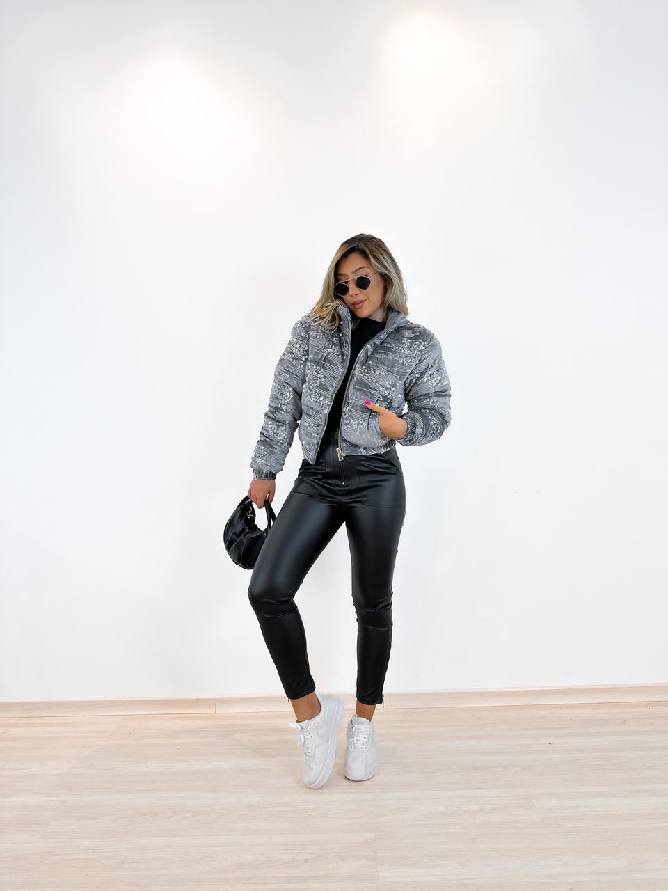 PUFFER PAETÊ Cinza