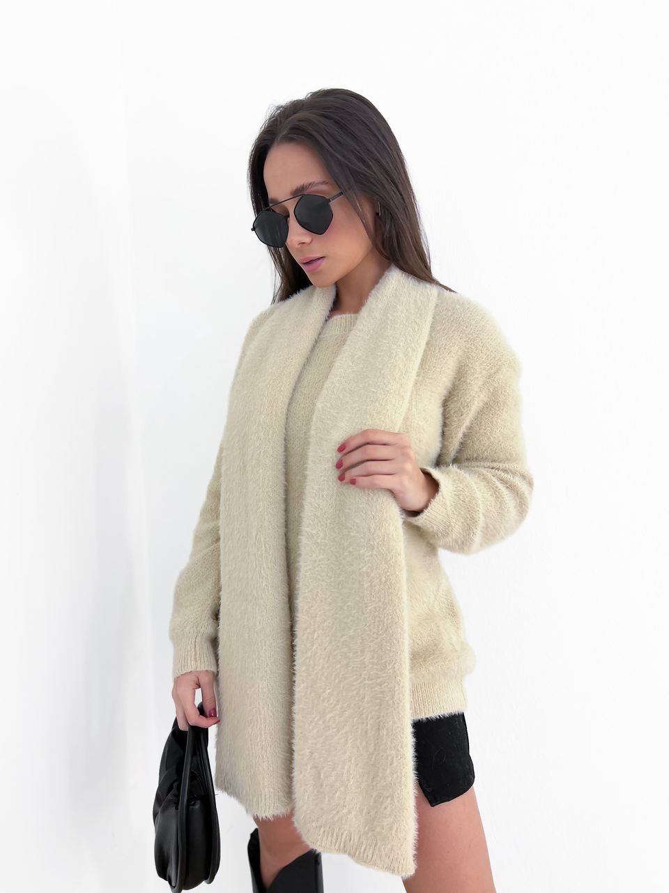 BLUSA PELINHOS COM CACHECOL Areia