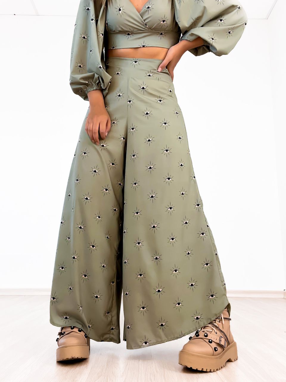 Conjunto Cf Lorena Olho Grego