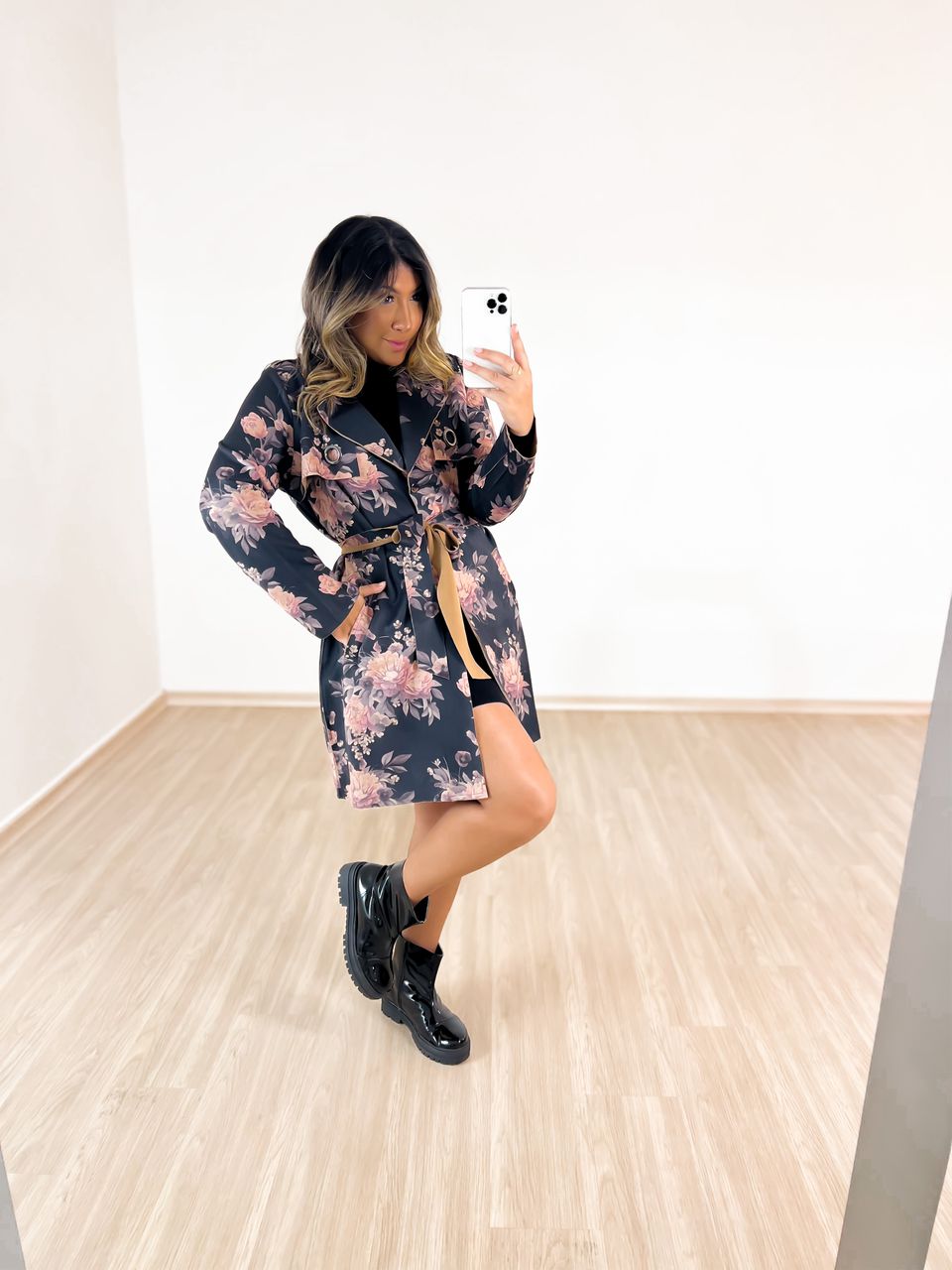 SOBRETUDO FLORAL preto